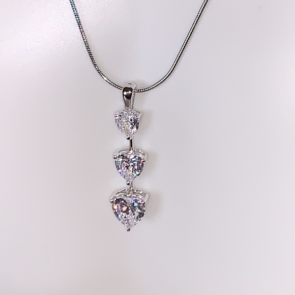 Epiphany  diamonique 3 stone pendant with chain - Picture 1 of 7